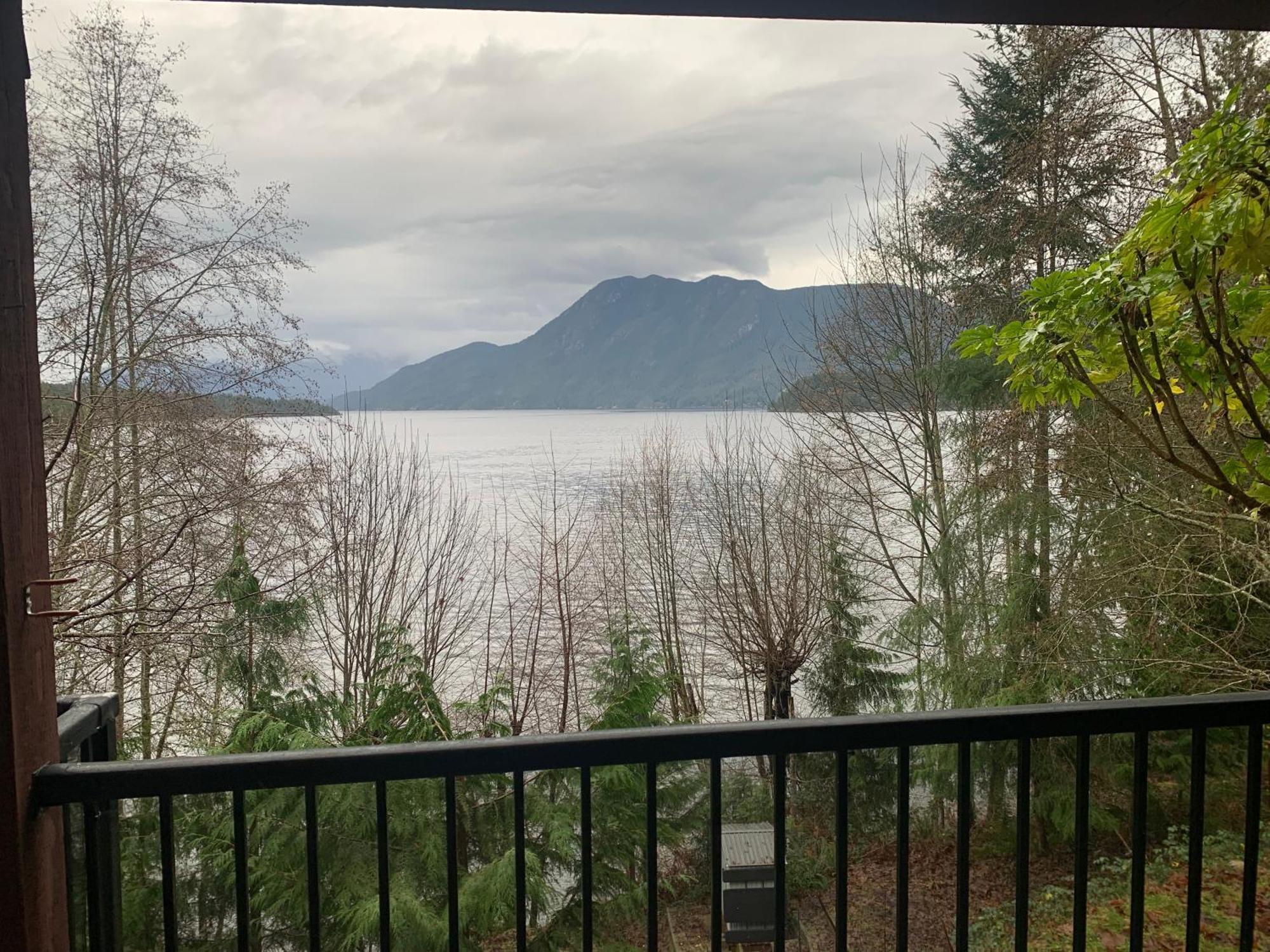 Shoreside Private Room Sechelt Buitenkant foto